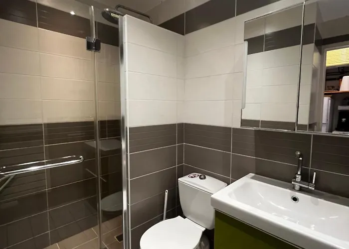 Cosy A 100m De La Διαμέρισμα *